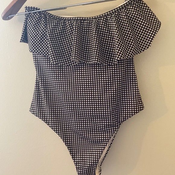 🌼 Strapless * Ruffled * Gingham SUIT 🔥 - Picture 4 of 10
